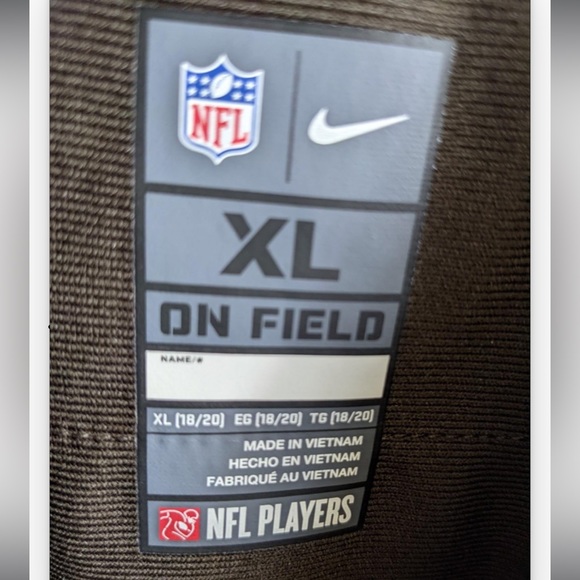 Cleveland Browns Nick Chubb Jersey - Picture 3 of 3